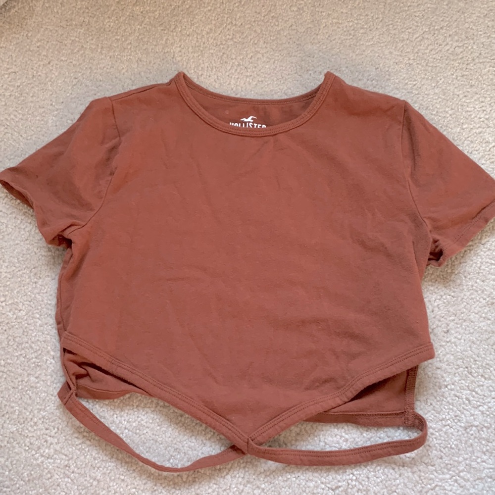 Hollister baby tee